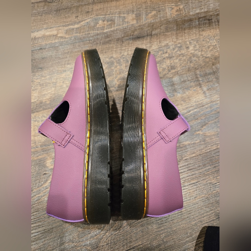Dr. Martens Pink Leather Women's Shoes - Picture 8 of 9